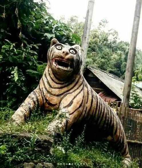 Patung Harimau yang kocak, Cuma ada di indonesia
